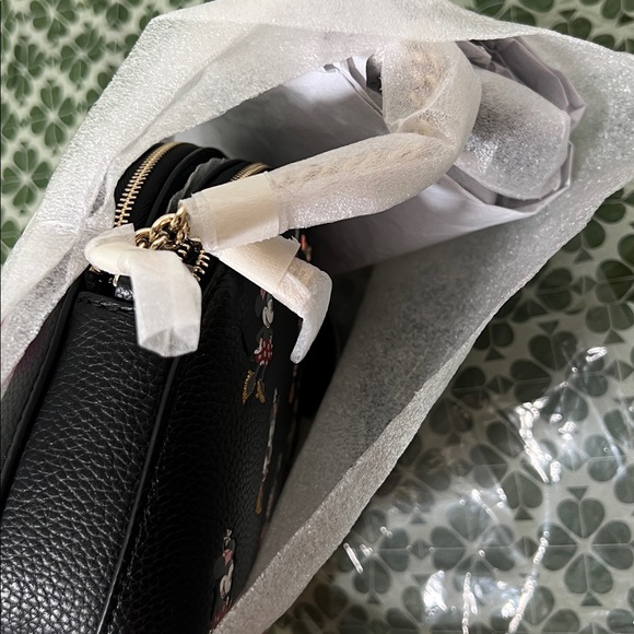 Brand New Kate Spade Minnie Mouse Double Zip Crossbody Purse - Picture 15 of 16